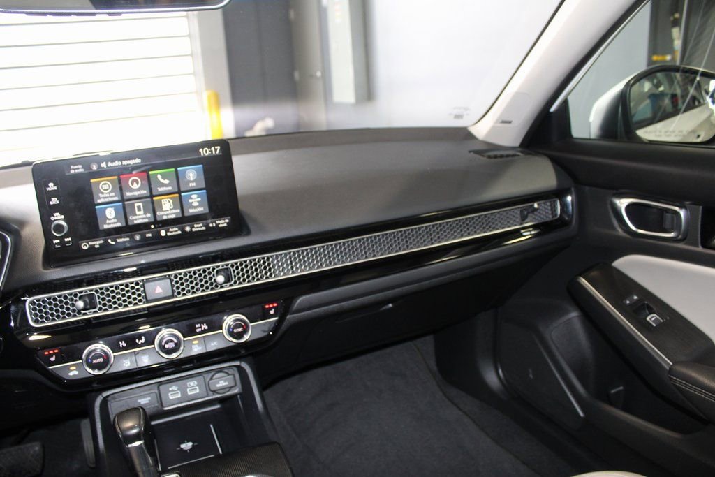 Used 2022 Honda Civic Touring image 25