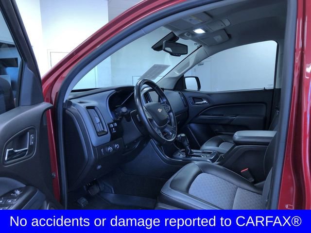 Used 2018 Chevrolet Colorado Z71 AWD/4WD image 2