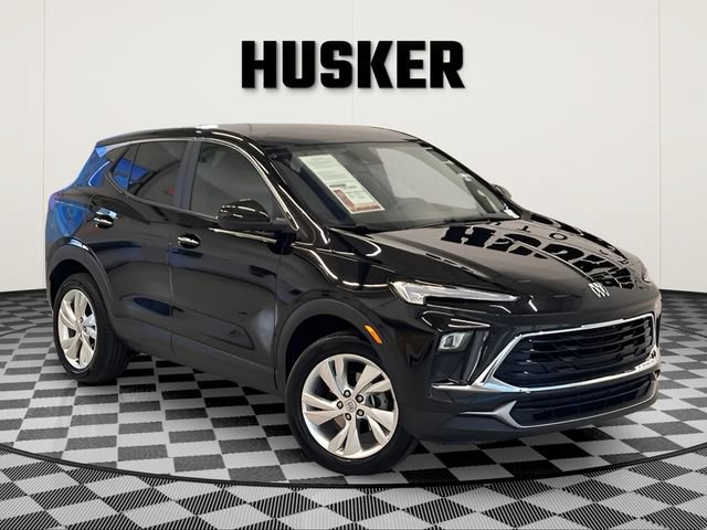 Certified 2025 Buick Encore GX Preferred AWD/4WD image 1