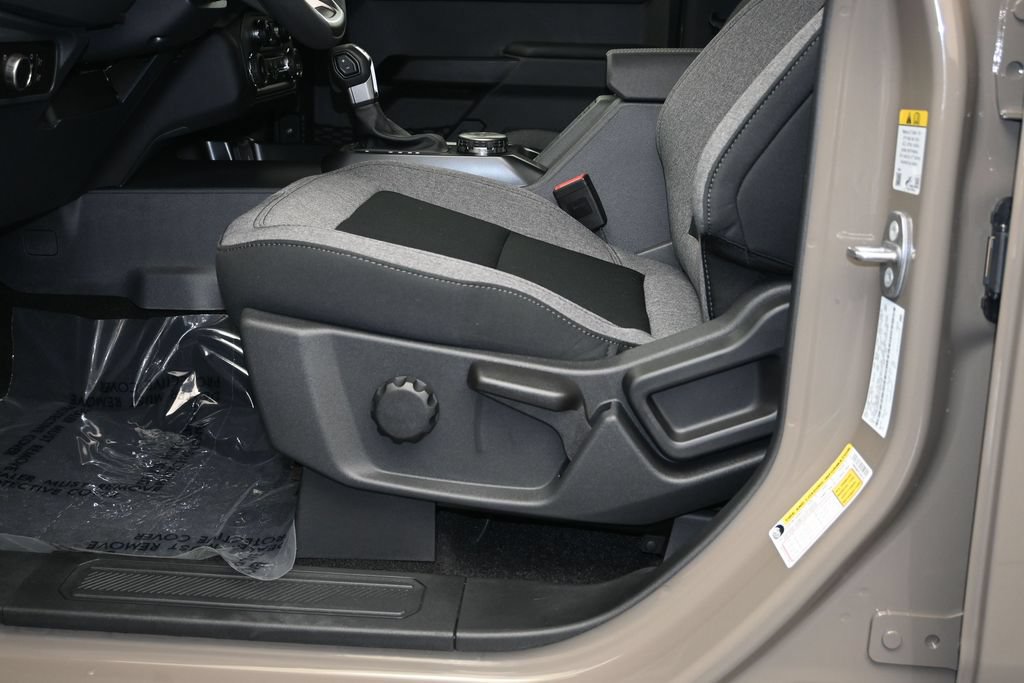 New 2026 Ford Bronco 4-Door AWD/4WD image 21