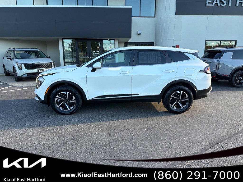 Certified 2023 Kia Sportage LX AWD/4WD image 2