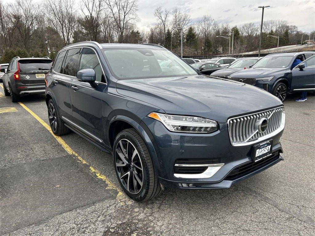 Used 2023 Volvo XC90 B6 Plus w/ Protection Package Premier image 2