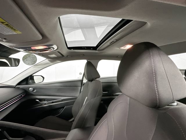 Used 2025 Hyundai Elantra SEL FWD image 20