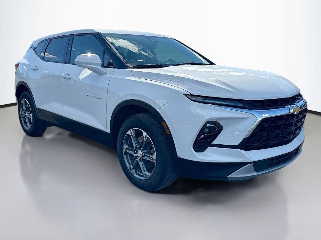 Used 2023 Chevrolet Blazer LT w/ Driver Confidence Package image 36