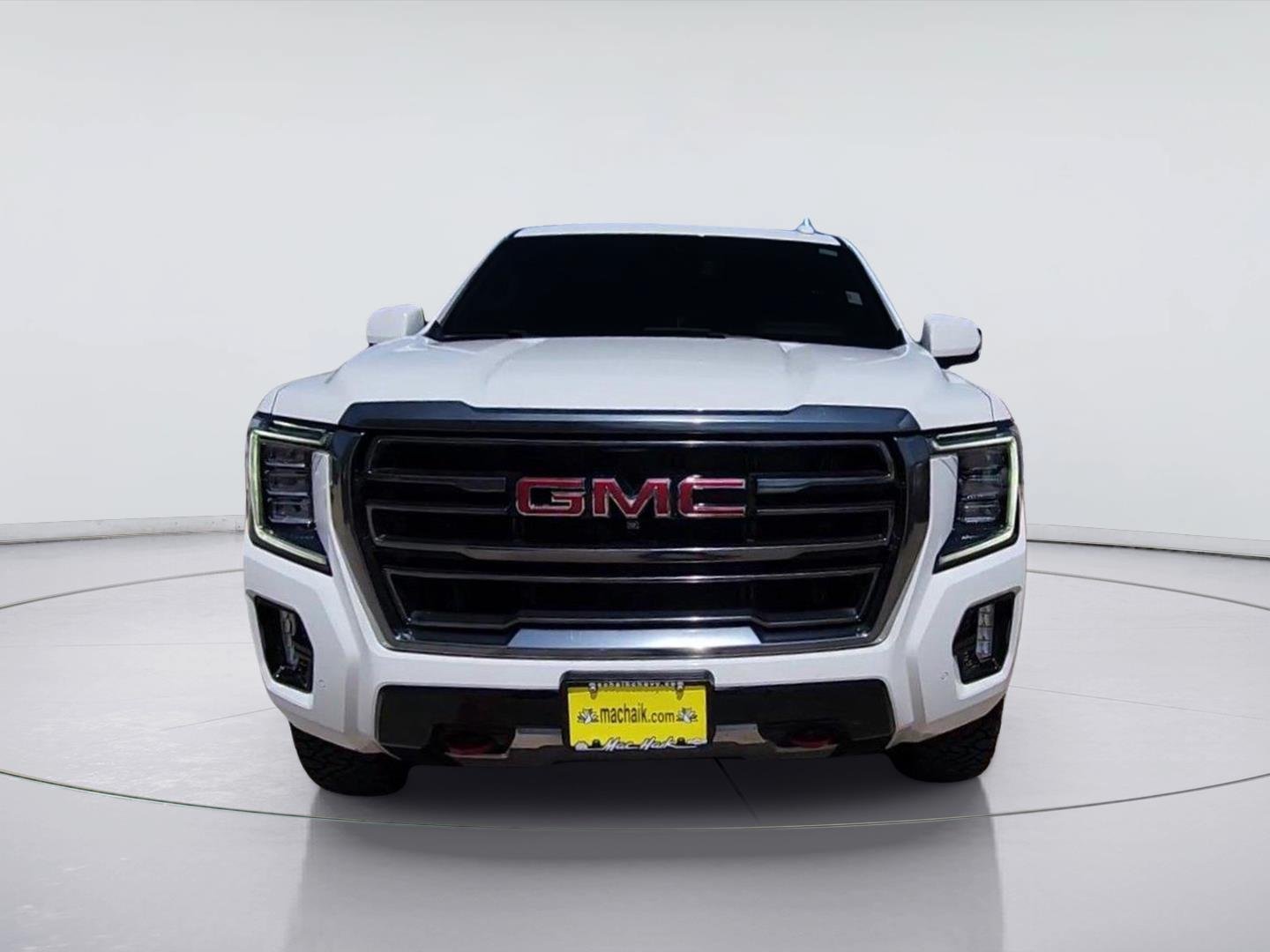 Certified 2024 GMC Yukon XL AT4 w/ Technology Package AWD/4WD image 3