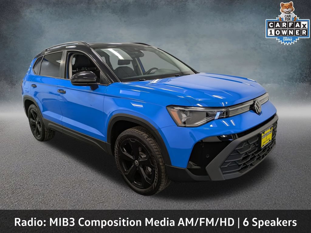 Used 2025 Volkswagen Taos SE AWD/4WD image 3