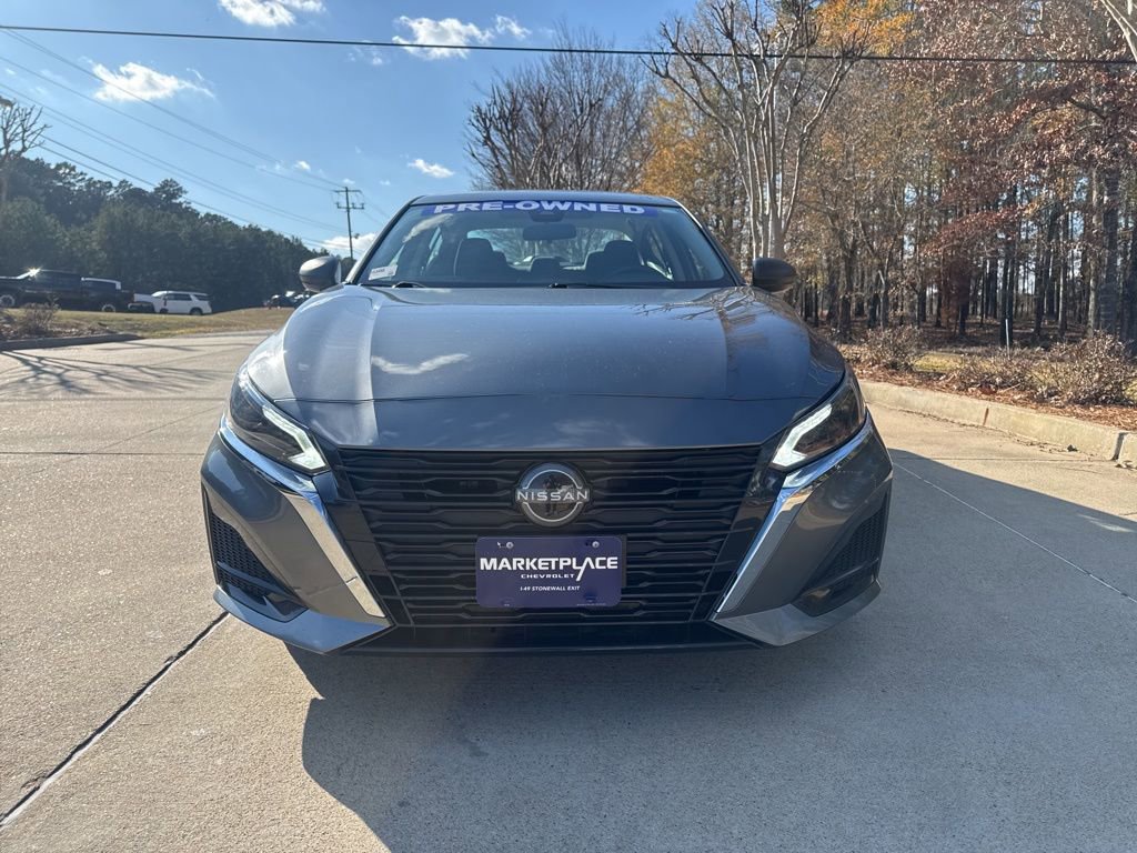 Used 2024 Nissan Altima 2.5 SV FWD image 10