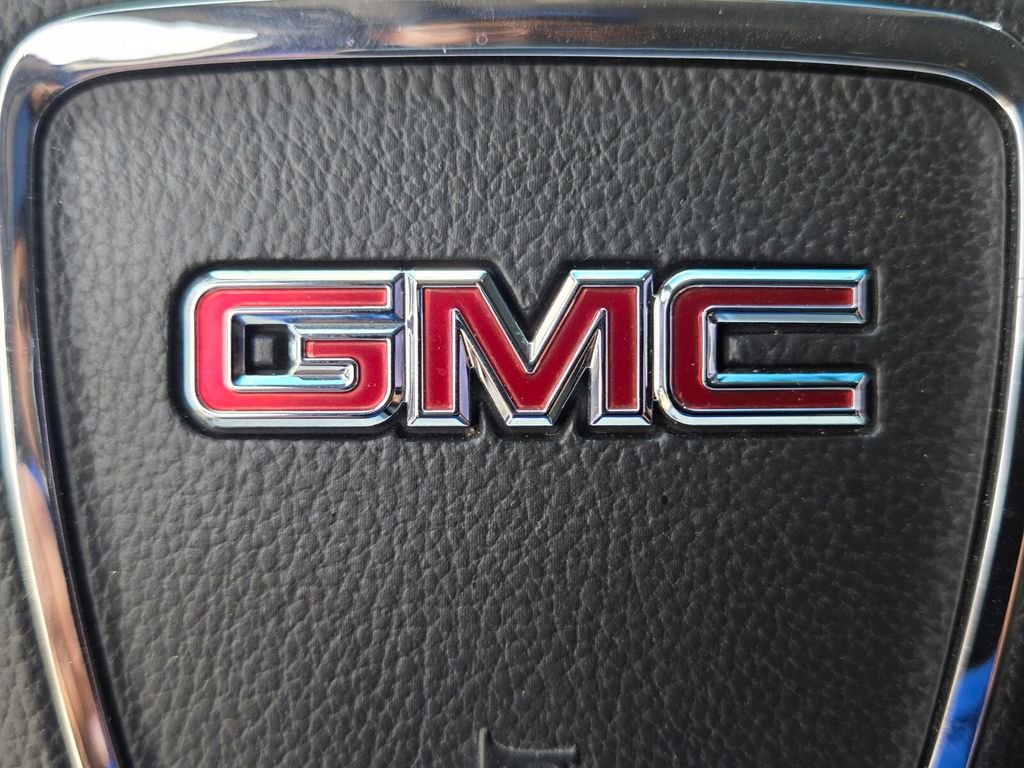 Used 2020 GMC Yukon SLE w/ SLE Value Package image 25