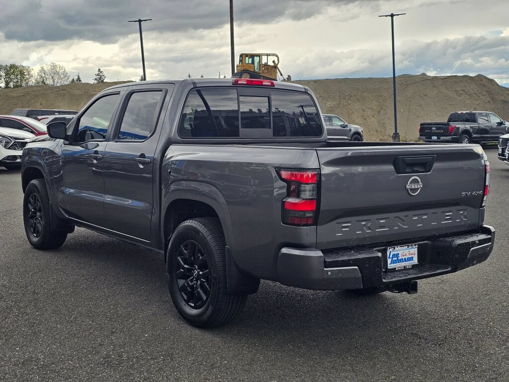 Used 2022 Nissan Frontier SV AWD/4WD image 7