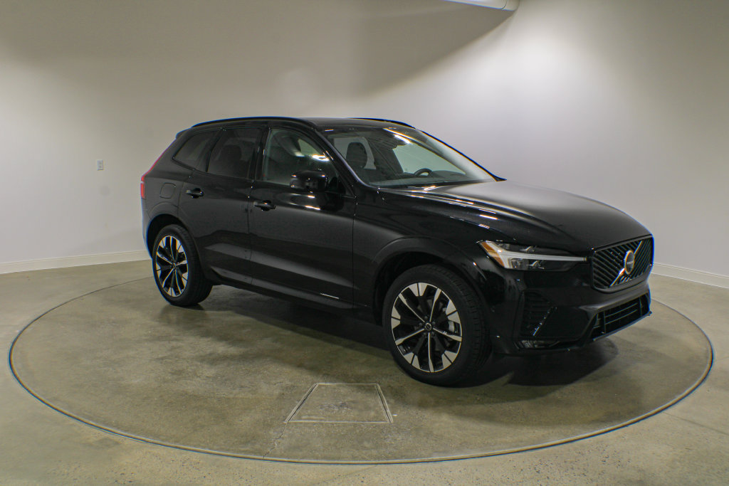 Certified 2026 Volvo XC60 B5 Plus AWD/4WD image 7