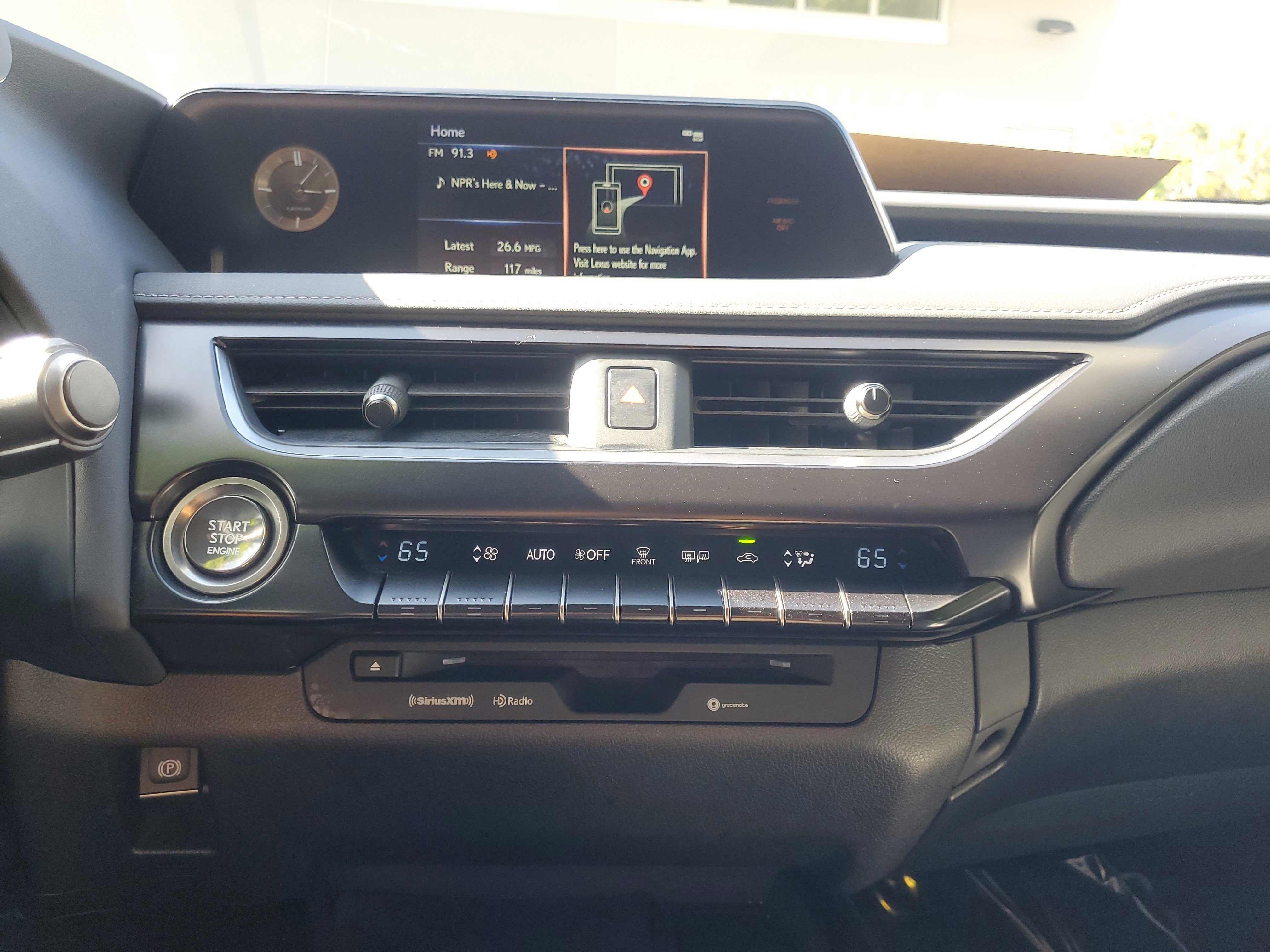 Certified 2022 Lexus UX 200 image 24