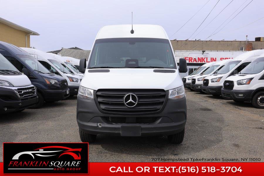 Used 2025 Mercedes-Benz Sprinter 2500 image 2