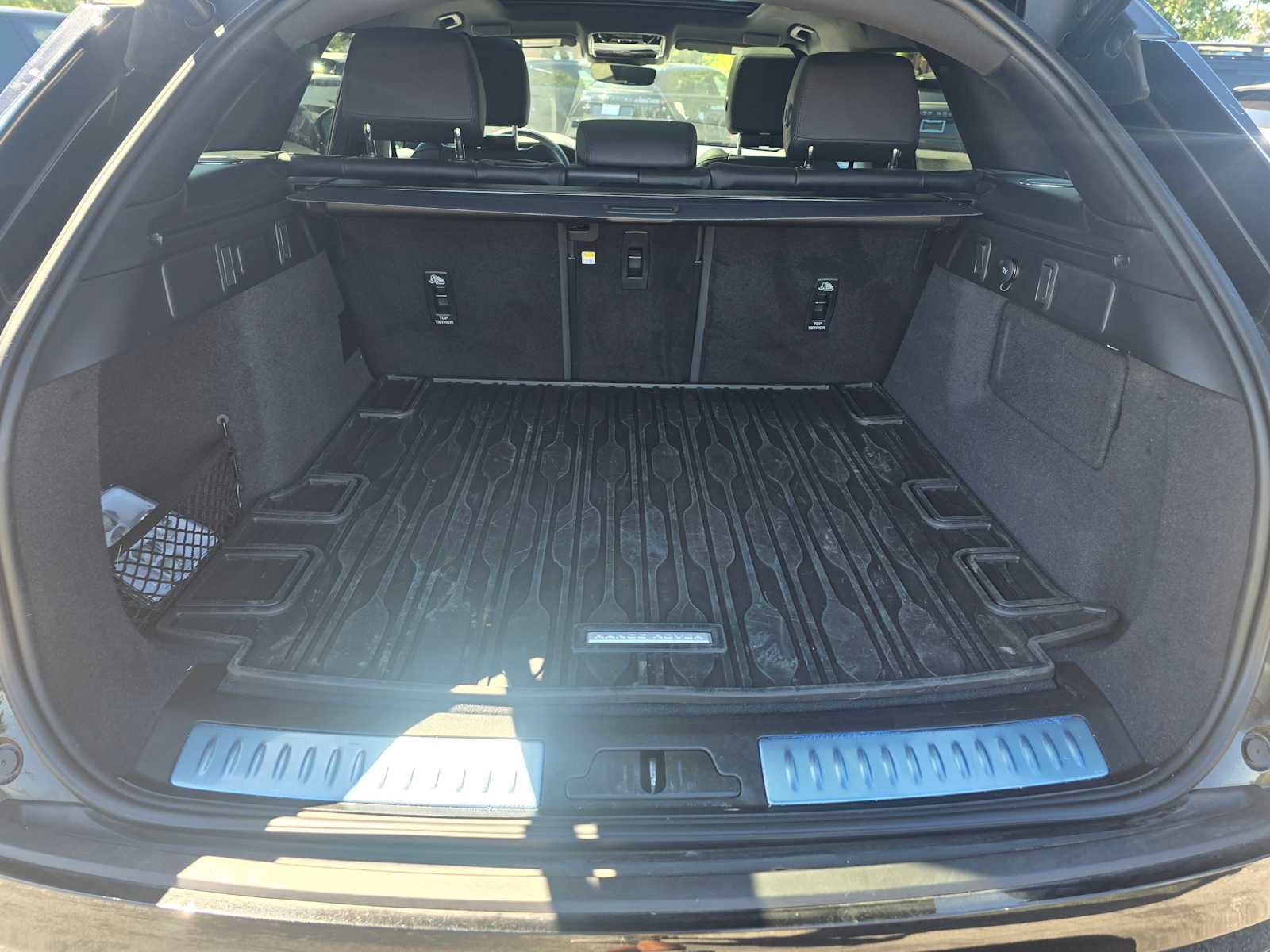 Used 2026 Land Rover Range Rover Velar Dynamic SE image 17