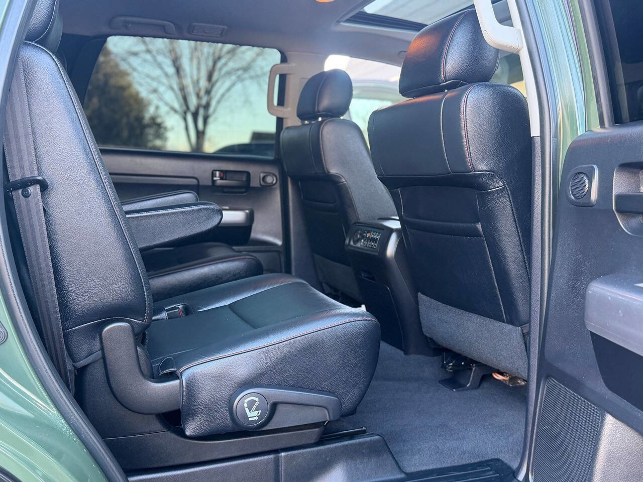 Used 2020 Toyota Sequoia TRD Pro AWD/4WD image 51