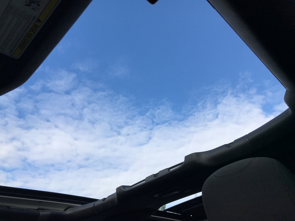 Used 2019 Jeep Wrangler Unlimited Sahara image 26