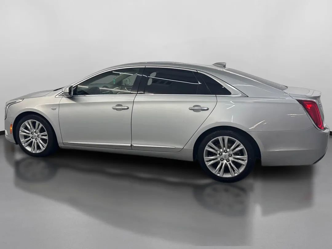 Used 2019 Cadillac XTS Luxury image 5