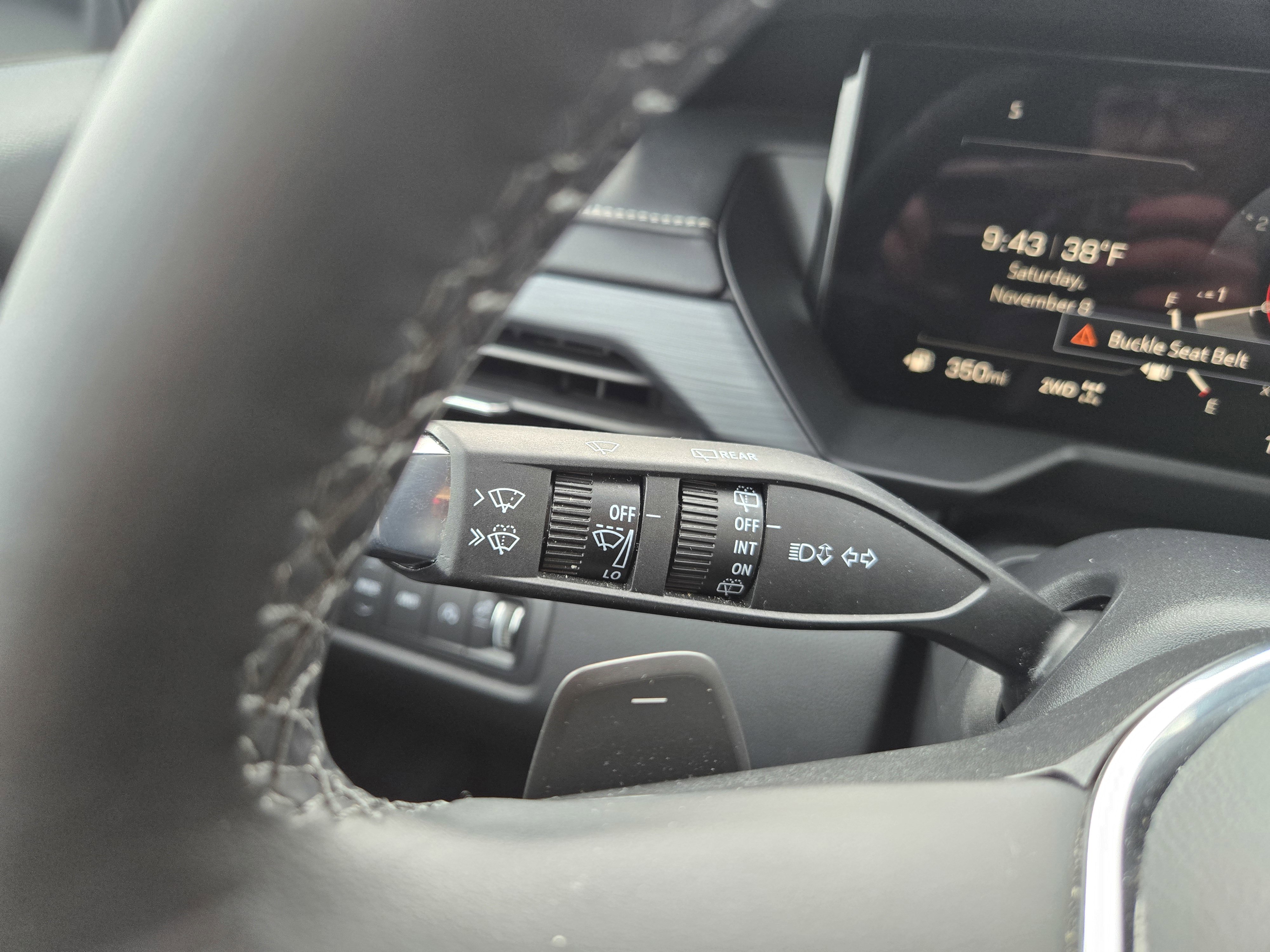 Used 2025 GMC Acadia Elevation image 21