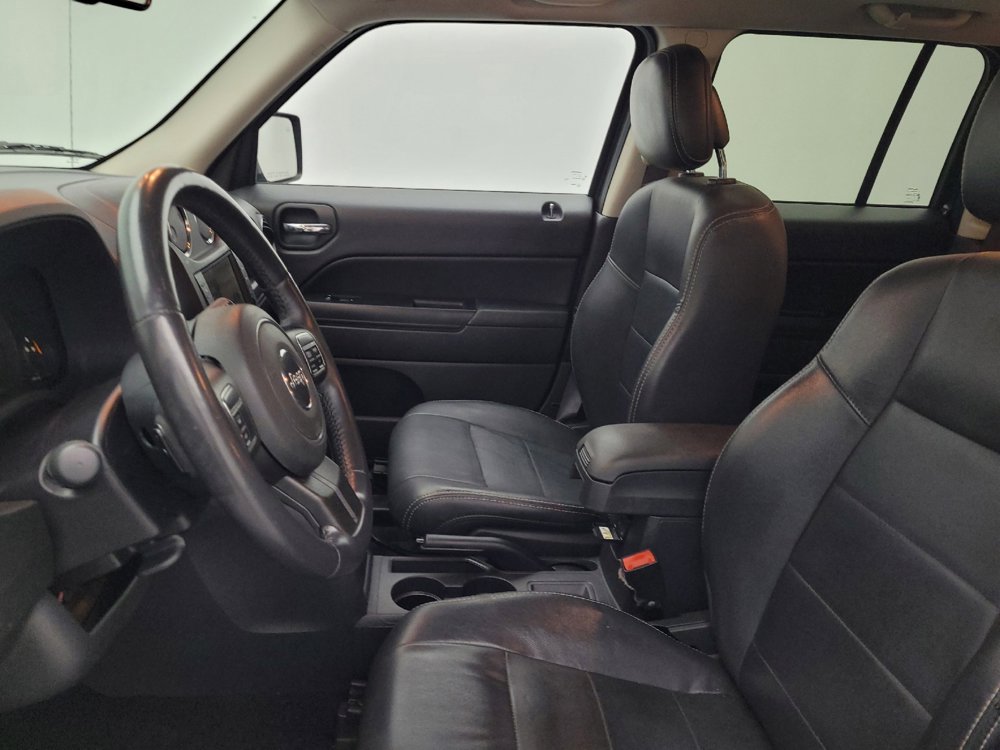 Used 2015 Jeep Patriot High Altitude FWD image 17