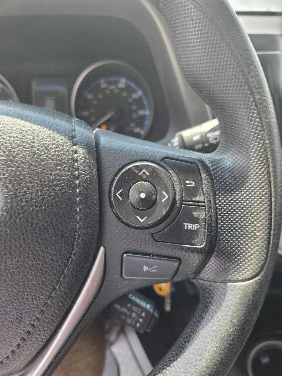 Used 2017 Toyota RAV4 LE image 25