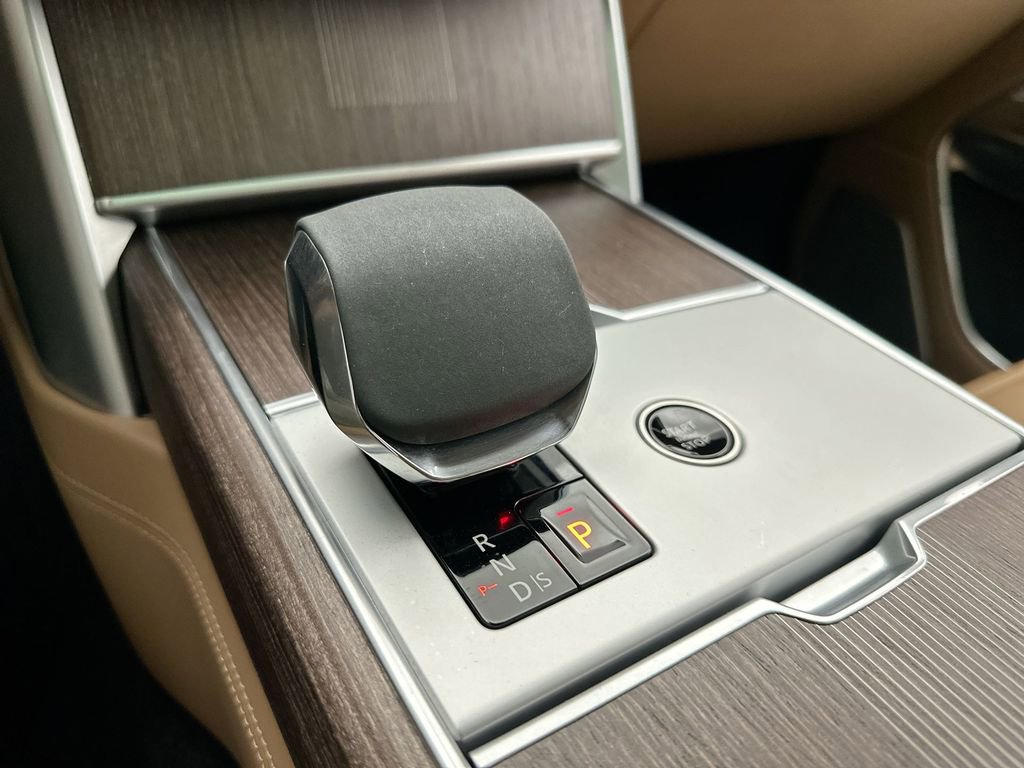 Used 2024 Land Rover Range Rover Autobiography image 25