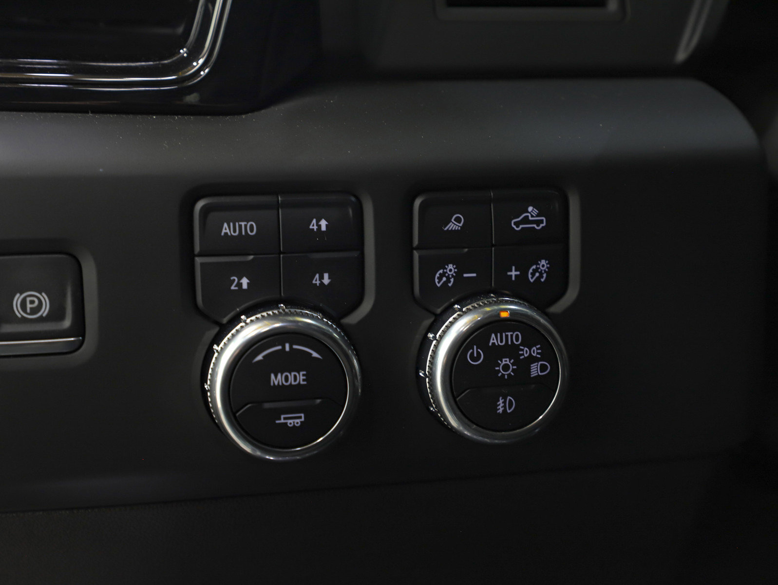 Used 2024 GMC Sierra 1500 AT4 image 28