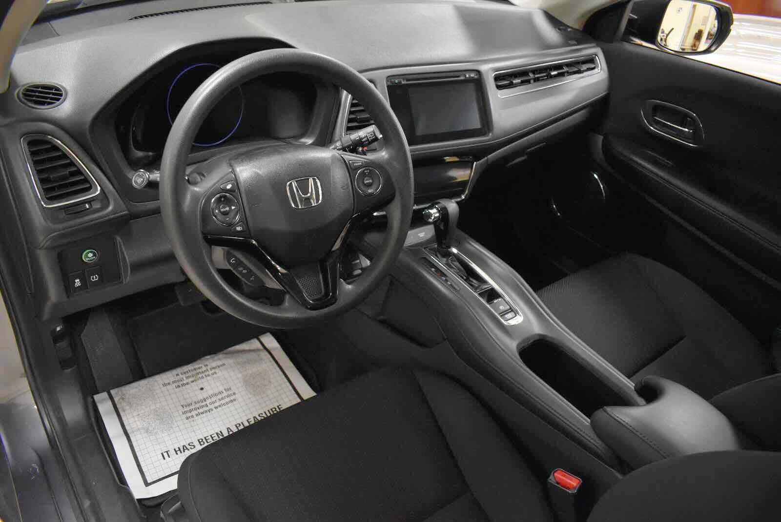 Used 2018 Honda HR-V EX image 11