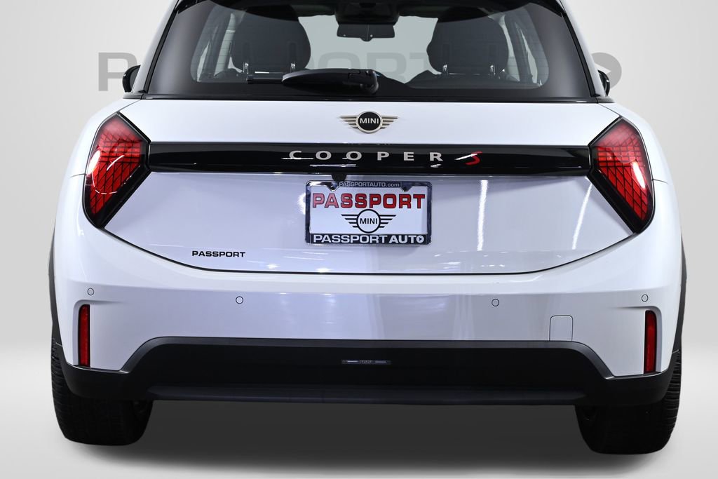 Certified 2025 MINI Cooper S image 9