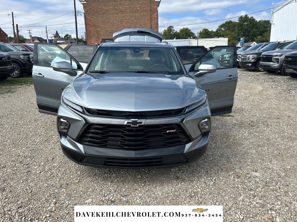 Used 2025 Chevrolet Blazer RS w/ Driver Confidence II Package AWD/4WD image 31