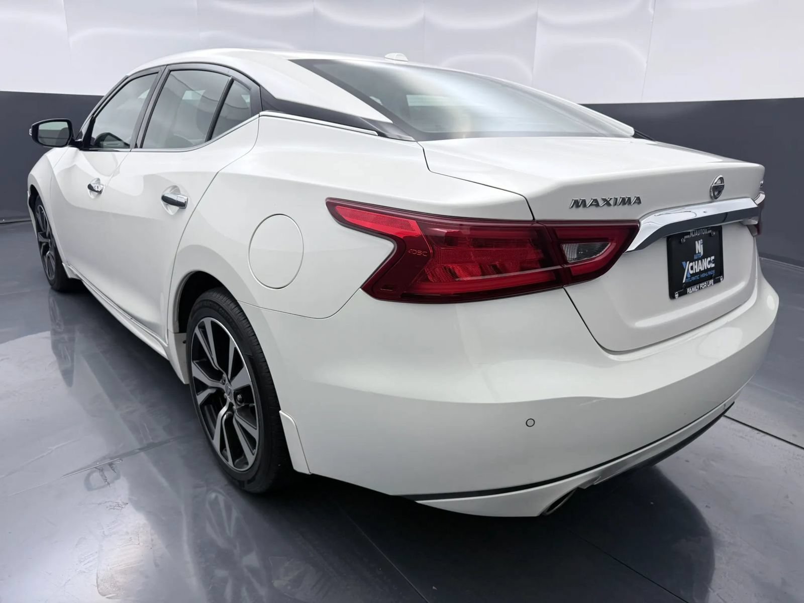 Used 2017 Nissan Maxima 3.5 SV FWD image 5