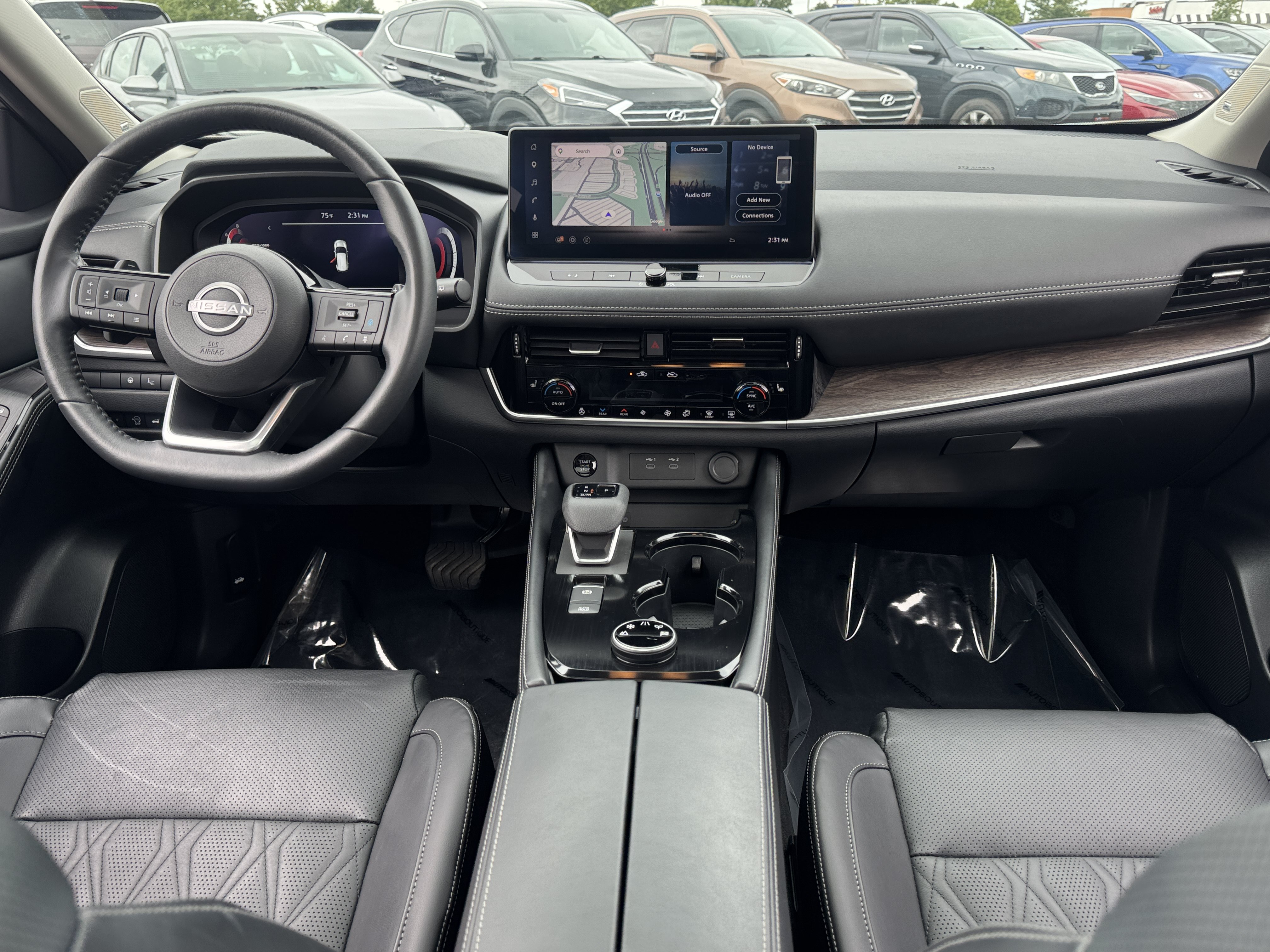 Used 2024 Nissan Rogue Platinum w/ Platinum Premium Package AWD/4WD image 17