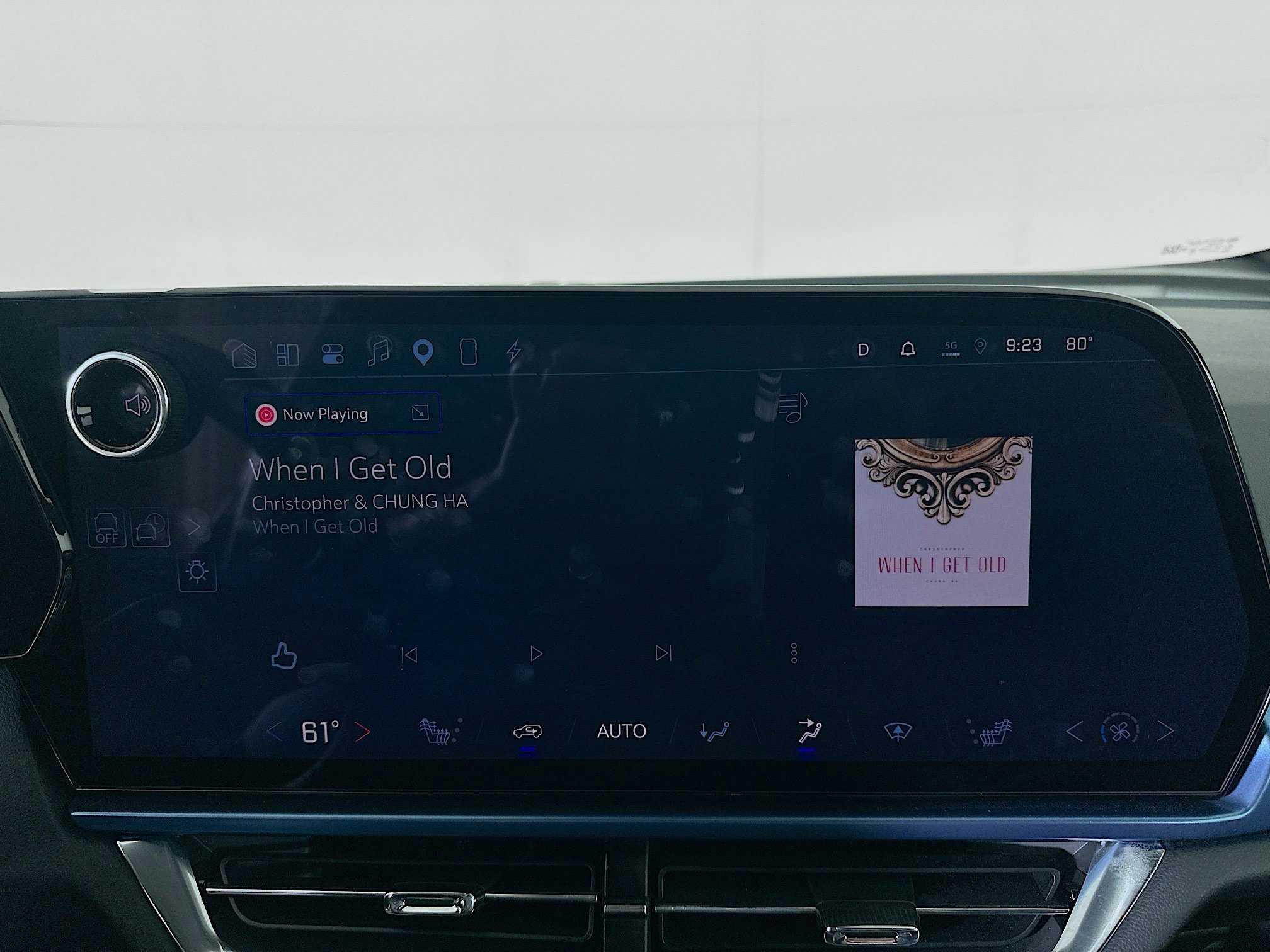 Used 2024 Chevrolet Equinox EV LT FWD image 21