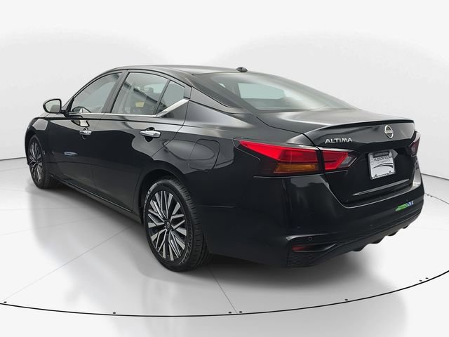 Used 2024 Nissan Altima 2.5 SV image 7