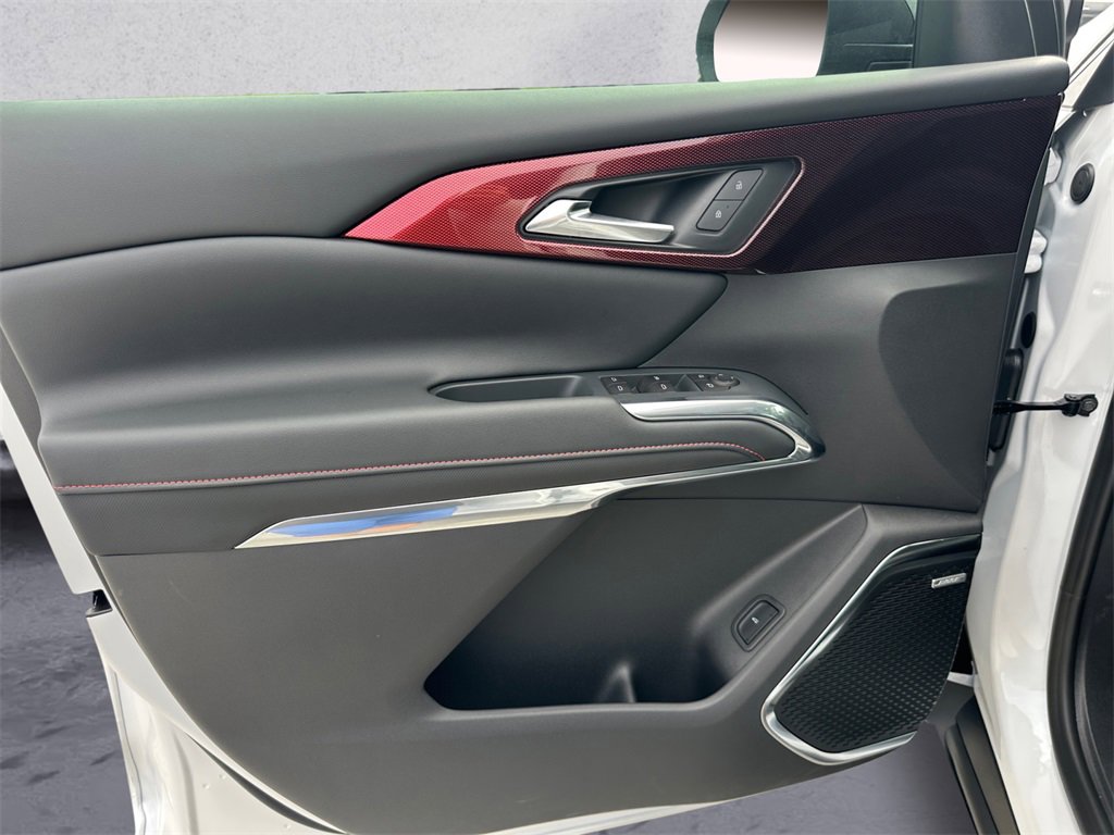 Used 2025 Chevrolet Traverse Z71 w/ Enhanced Driving Package image 9