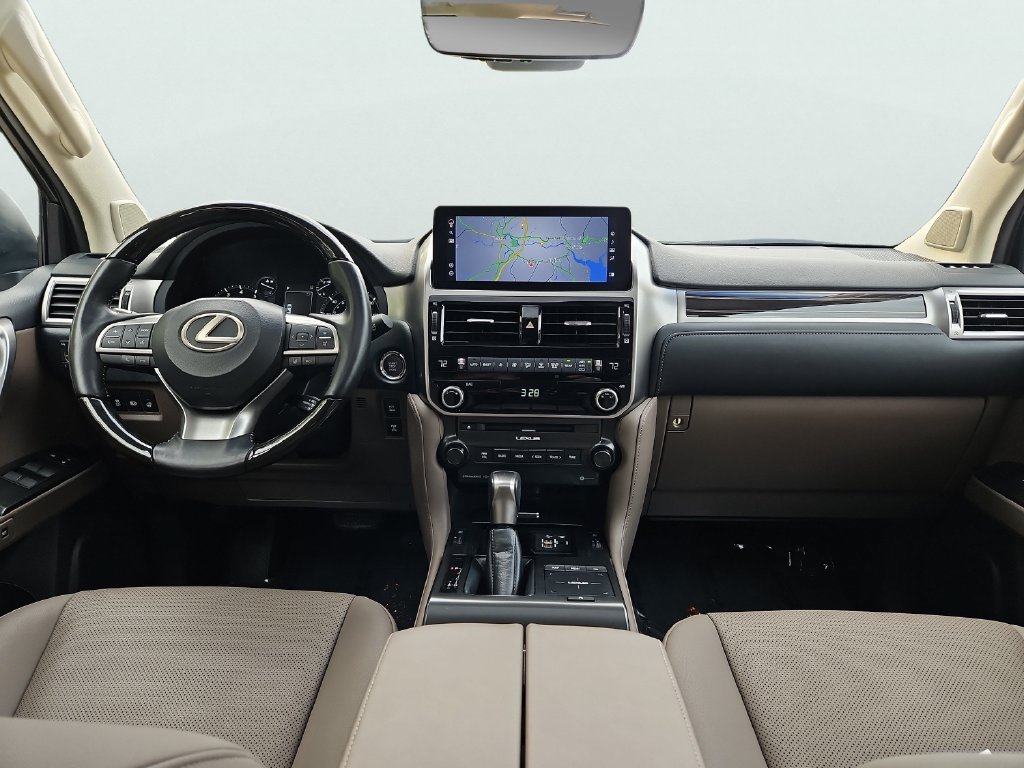 Used 2023 Lexus GX 460 Premium w/ Premium Package AWD/4WD image 11