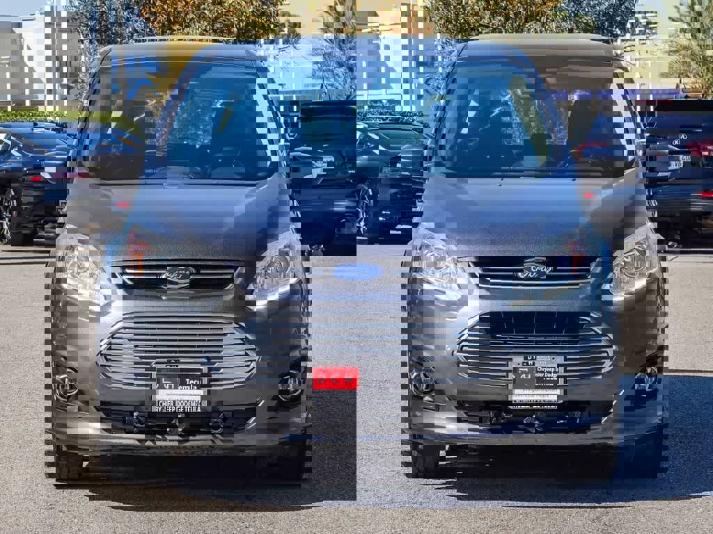 Used 2017 Ford C-MAX Energi Titanium image 2