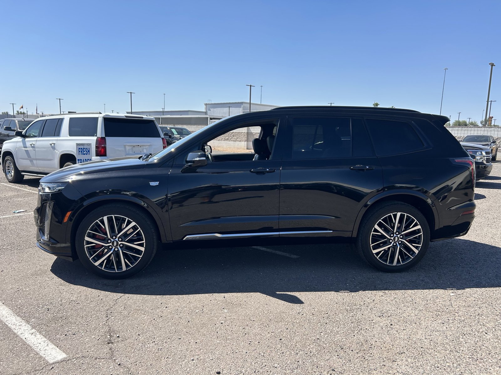 Used 2023 Cadillac XT6 Sport AWD/4WD image 2