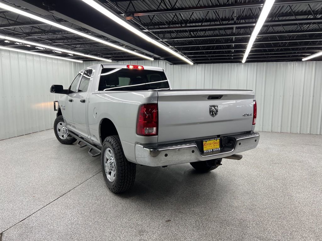 Used 2018 RAM 2500 Tradesman w/ Chrome Appearance Group AWD/4WD image 4