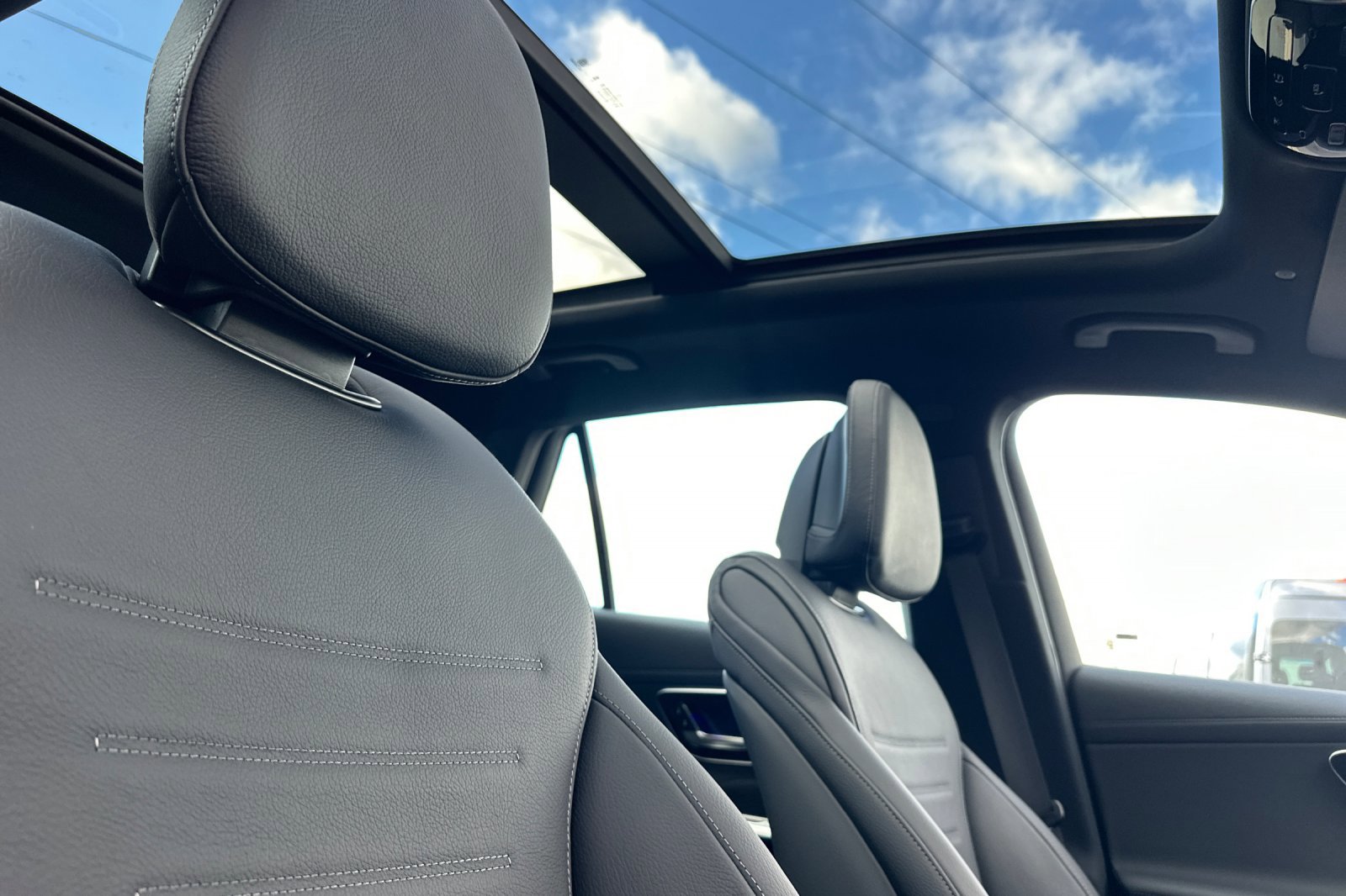 New 2026 Mercedes-Benz GLC 43 AMG 4MATIC image 17