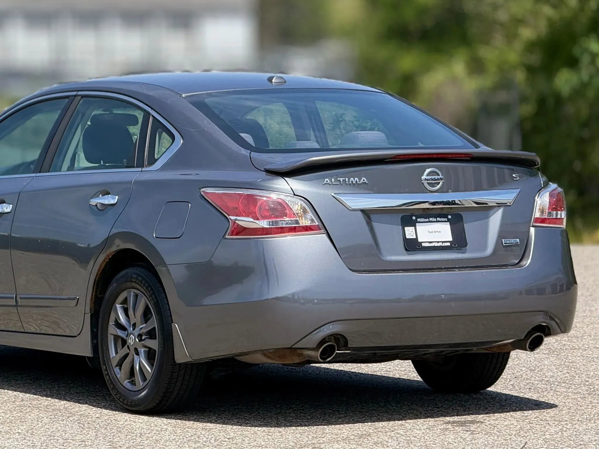 Used 2015 Nissan Altima 2.5 S w/ Special Edition Package FWD image 16