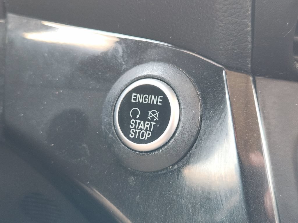 Used 2019 Ford Escape Titanium FWD image 21