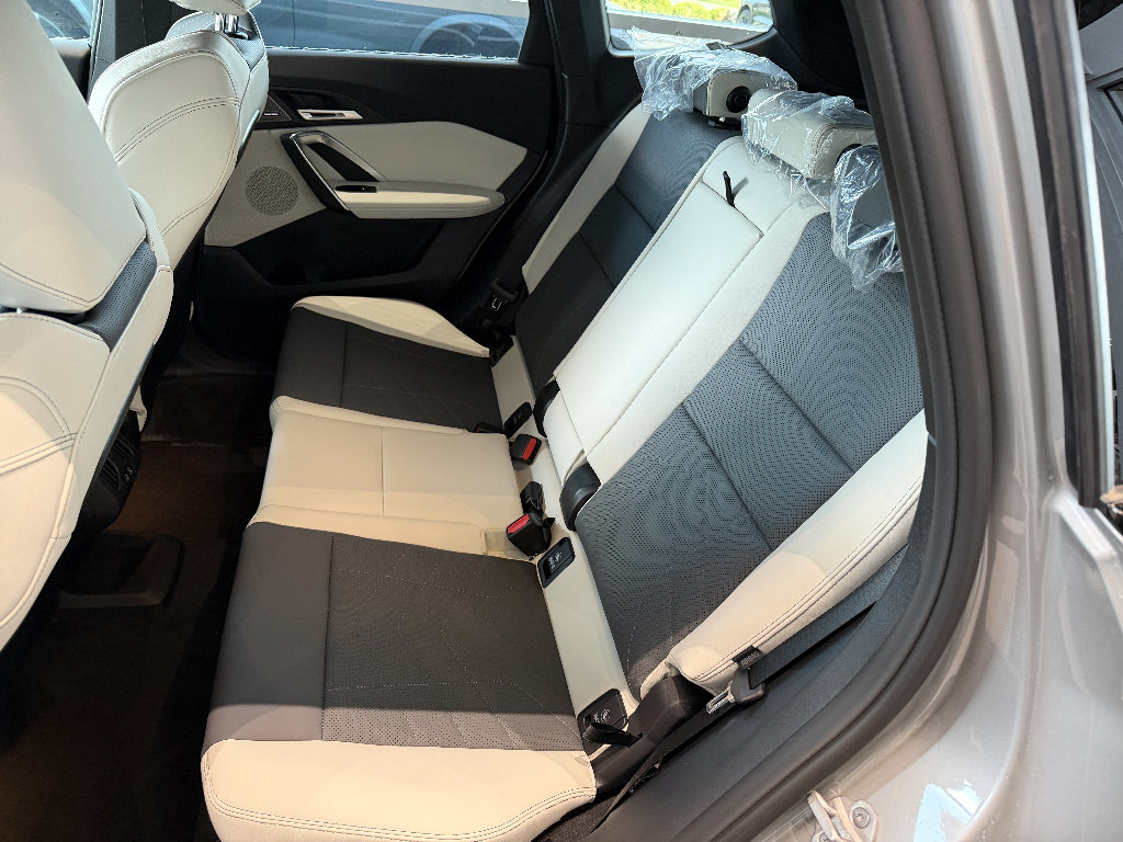New 2026 BMW X1 M35i w/ Technology Package AWD/4WD image 13