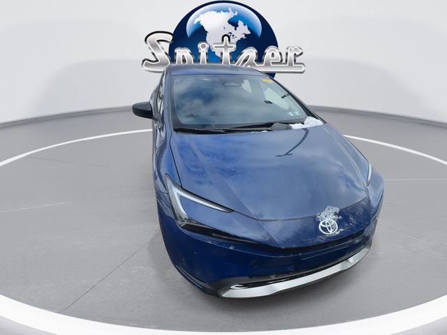 New 2026 Toyota Prius Plug-In Hybrid FWD image 3