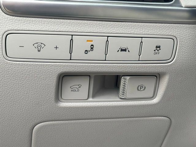 Used 2021 Hyundai Palisade Limited image 15