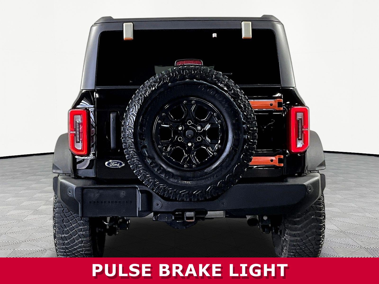 Used 2023 Ford Bronco Wildtrak AWD/4WD image 5
