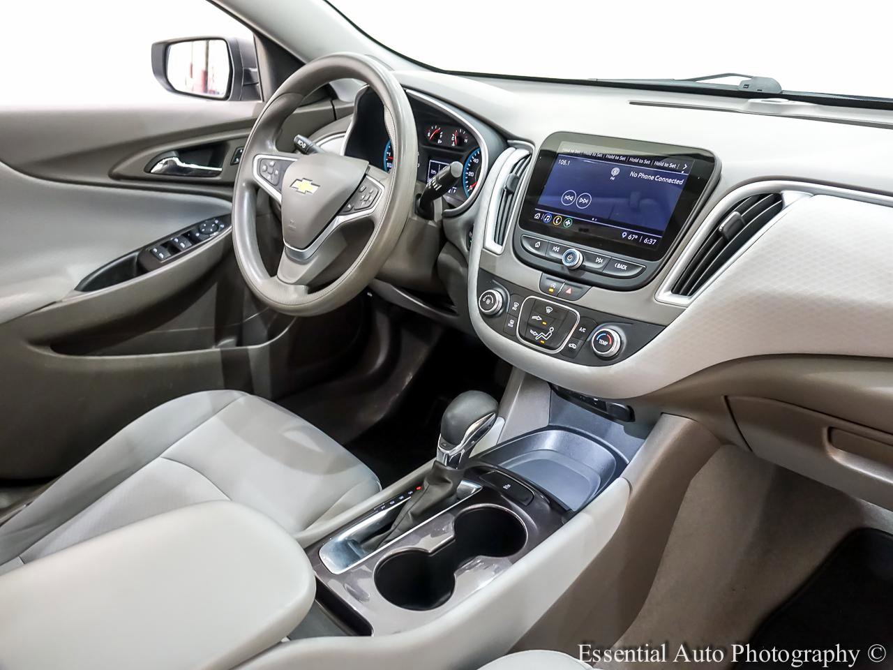 Used 2022 Chevrolet Malibu LS FWD image 32