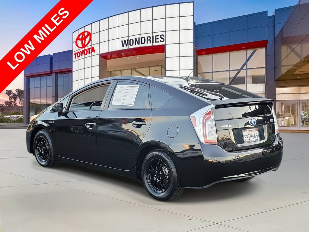 Used 2015 Toyota Prius Three FWD image 5