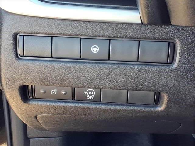 Used 2023 Nissan Rogue SV image 20