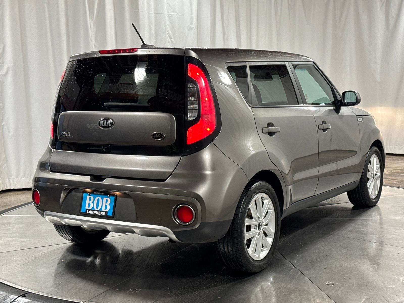 Used 2017 Kia Soul + FWD image 10