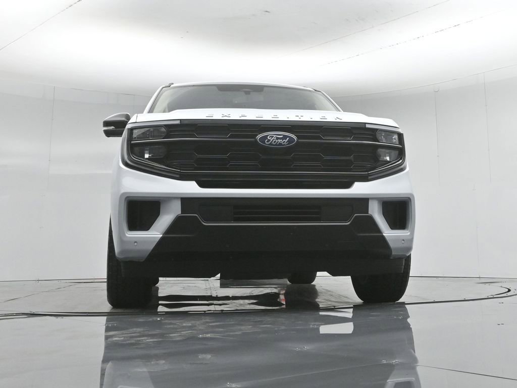 Used 2025 Ford Expedition Active AWD/4WD image 52