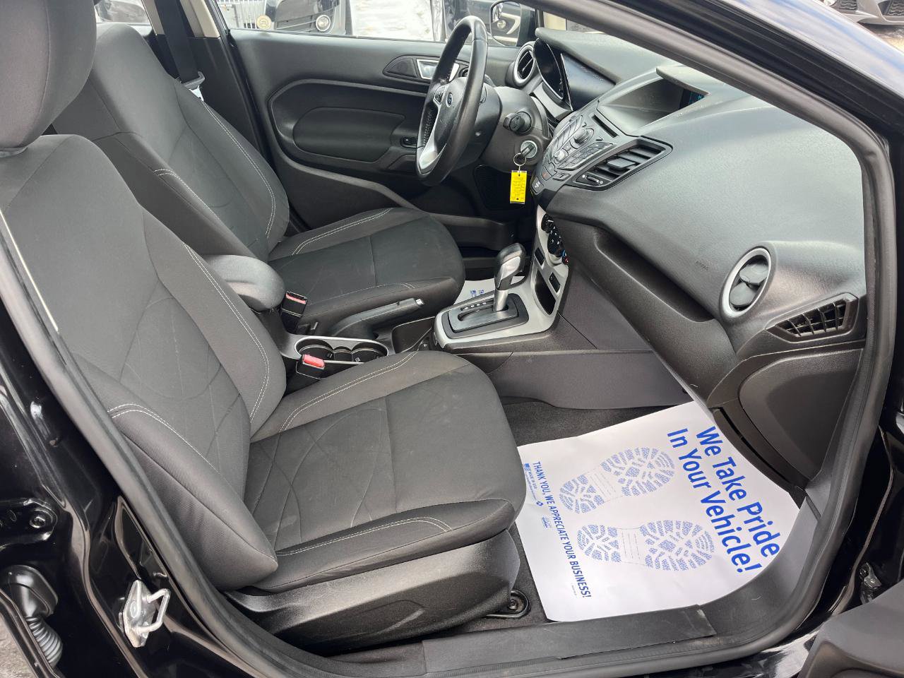 Used 2015 Ford Fiesta SE image 16